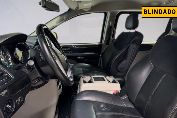 CHRYSLER TOWN & COUNTRY 3.6 LIMITED V6 24V GASOLINA 4P AUTOMÁTICO 2015/2015